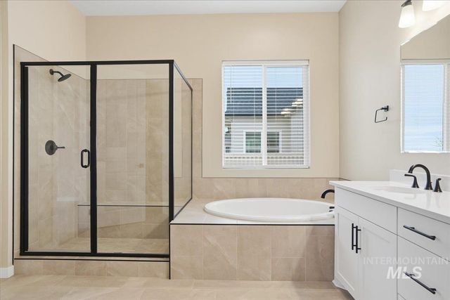 1375 White Cliffs St, Middleton, ID 83644