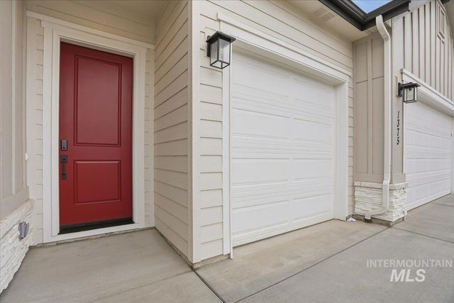 1375 White Cliffs St, Middleton, ID 83644