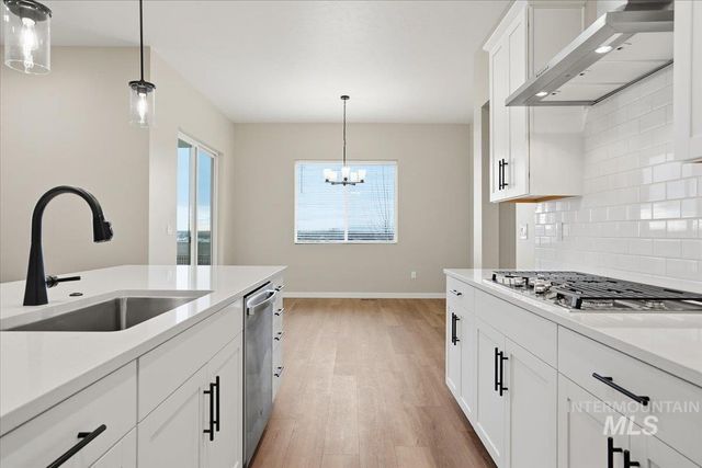 1375 White Cliffs St, Middleton, ID 83644