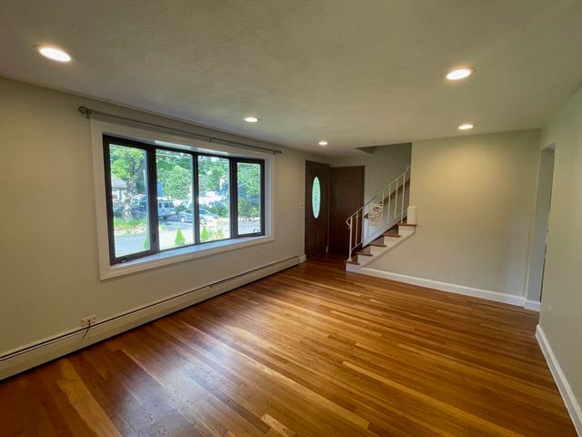 14 Dearborn, Burlington, MA 01803