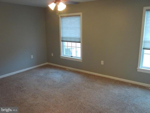 4294 WIMBLEDON DR, Harrisburg, PA 17112