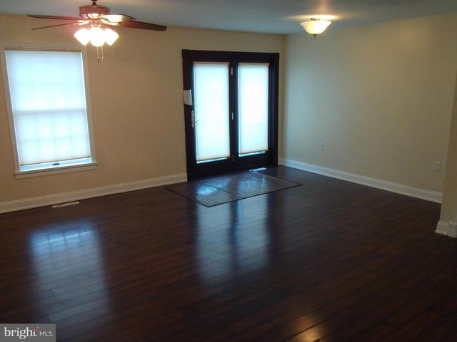 4294 WIMBLEDON DR, Harrisburg, PA 17112