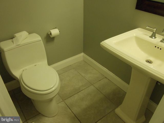 4294 WIMBLEDON DR, Harrisburg, PA 17112