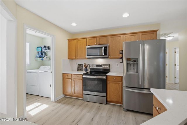 940 Eden Drive, Southport, NC 28461