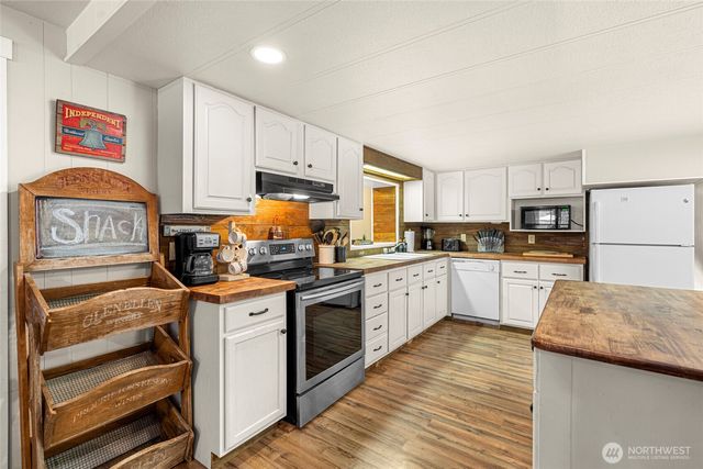 21823 Colt Road, Leavenworth, WA 98826