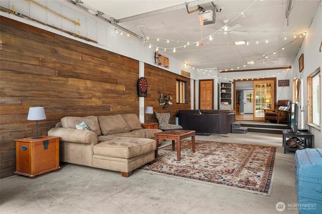 21823 Colt Road, Leavenworth, WA 98826