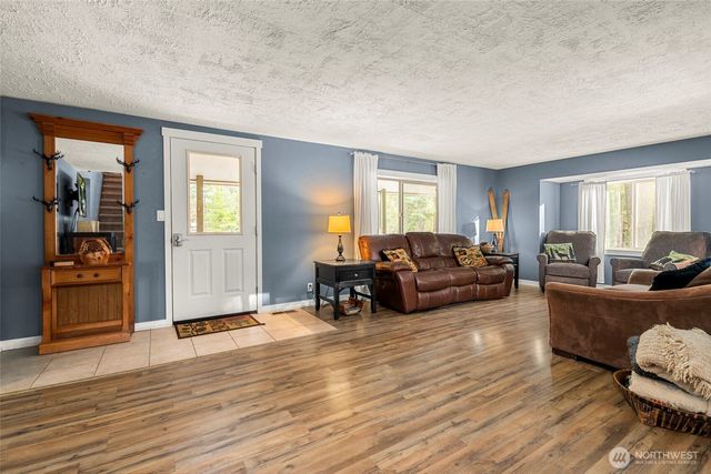 21823 Colt Road, Leavenworth, WA 98826