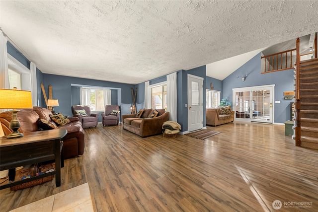 21823 Colt Road, Leavenworth, WA 98826