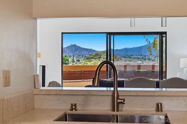 7255 Navajo C330, San Diego, CA 92119