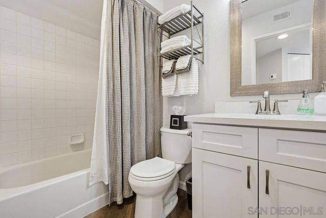 7255 Navajo C330, San Diego, CA 92119