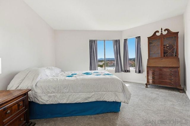 7255 Navajo C330, San Diego, CA 92119