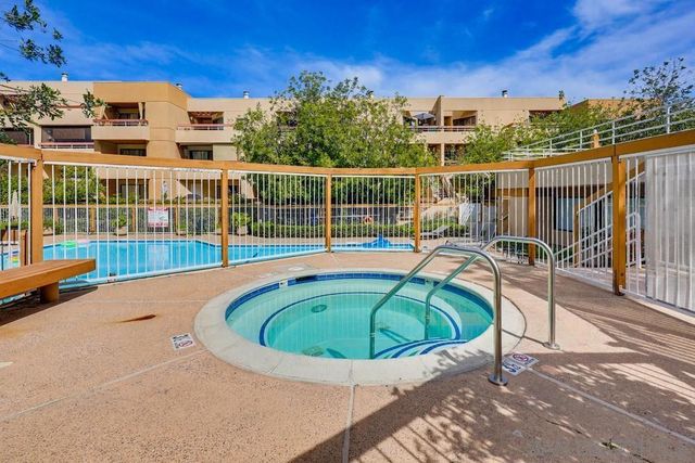 7255 Navajo C330, San Diego, CA 92119