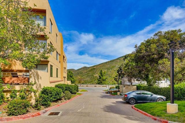 7255 Navajo C330, San Diego, CA 92119