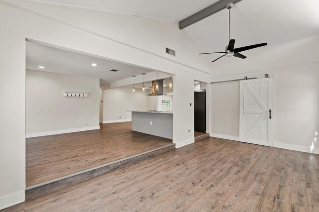 6706 Isabelle DR, Austin, TX 78752