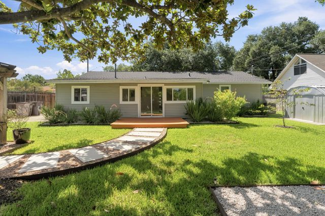 6706 Isabelle DR, Austin, TX 78752