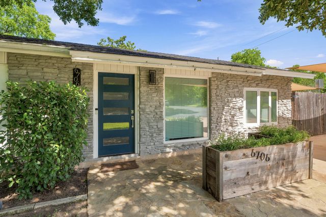 6706 Isabelle DR, Austin, TX 78752