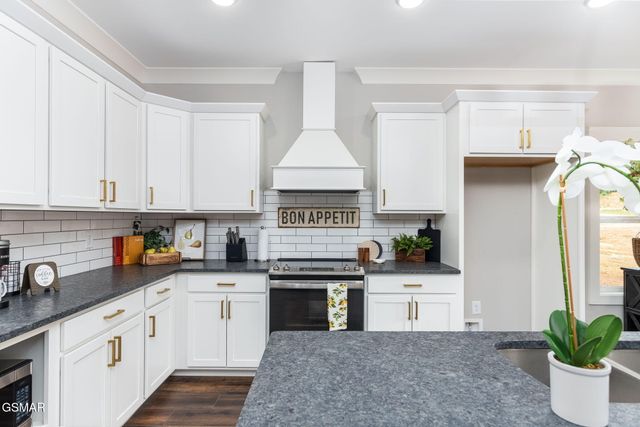 2510 Golden Trout Drive, Knoxville, TN 37920