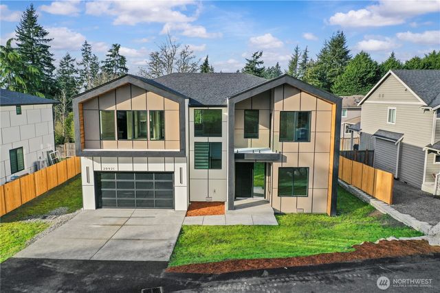 20921 1st Place S, Des Moines, WA 98198