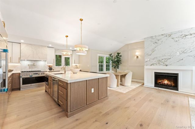 121 Duxbury Road, Purchase, NY 10577