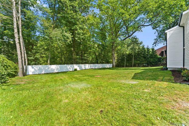 121 Duxbury Road, Purchase, NY 10577