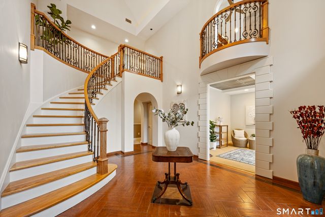 115 Brentwood Drive, Southington, CT 06489