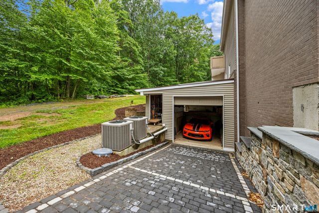 115 Brentwood Drive, Southington, CT 06489