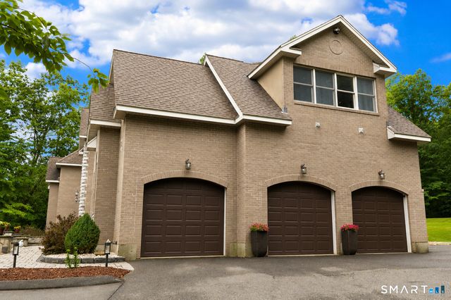 115 Brentwood Drive, Southington, CT 06489
