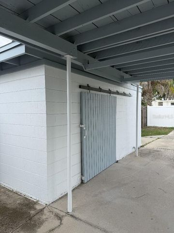 632 89TH AVENUE N, St Petersburg, FL 33702