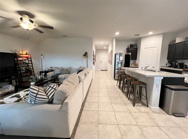 1125 Loomis Trail, Justin, TX 76247