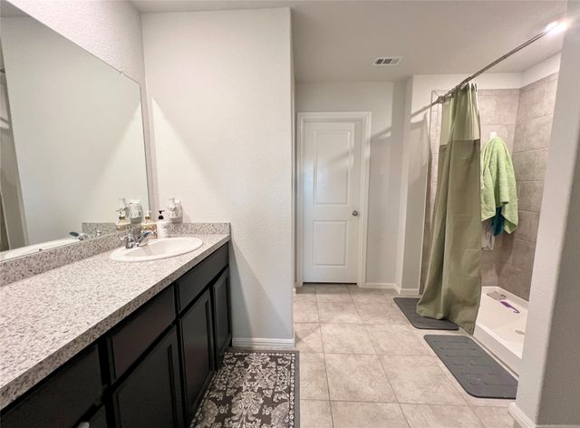 1125 Loomis Trail, Justin, TX 76247