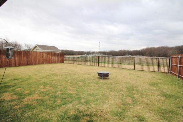 1125 Loomis Trail, Justin, TX 76247