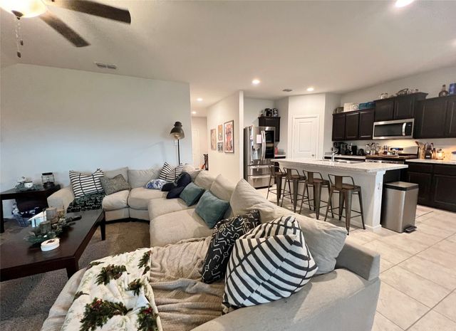 1125 Loomis Trail, Justin, TX 76247