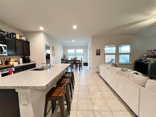 1125 Loomis Trail, Justin, TX 76247