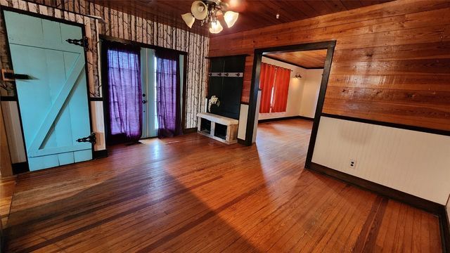 202 S 12th Street, Tecumseh, OK 74873