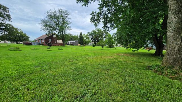 202 S 12th Street, Tecumseh, OK 74873