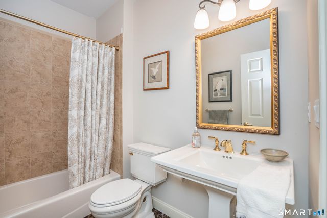 6 Spy Glass Circle 6, Bloomfield, CT 06002