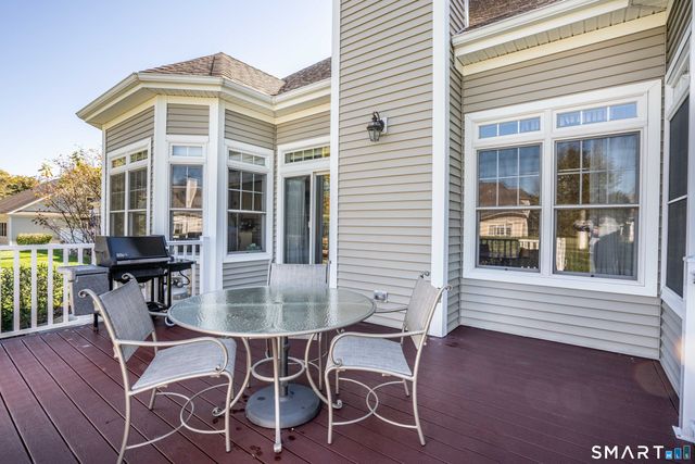 6 Spy Glass Circle 6, Bloomfield, CT 06002