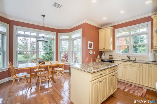 6 Spy Glass Circle 6, Bloomfield, CT 06002