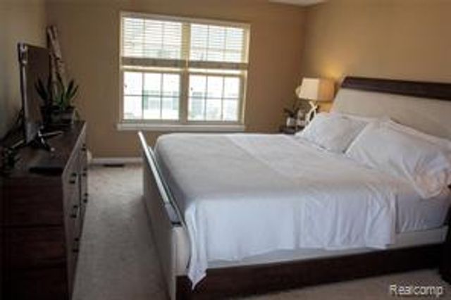 1446 Raliegh Place 112, Troy, MI 48084