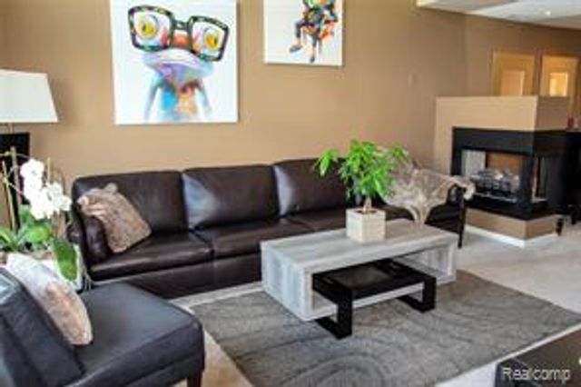 1446 Raliegh Place 112, Troy, MI 48084