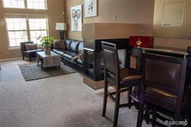 1446 Raliegh Place 112, Troy, MI 48084