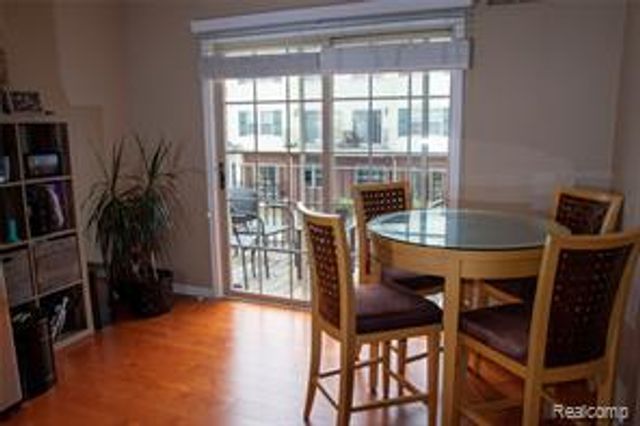 1446 Raliegh Place 112, Troy, MI 48084