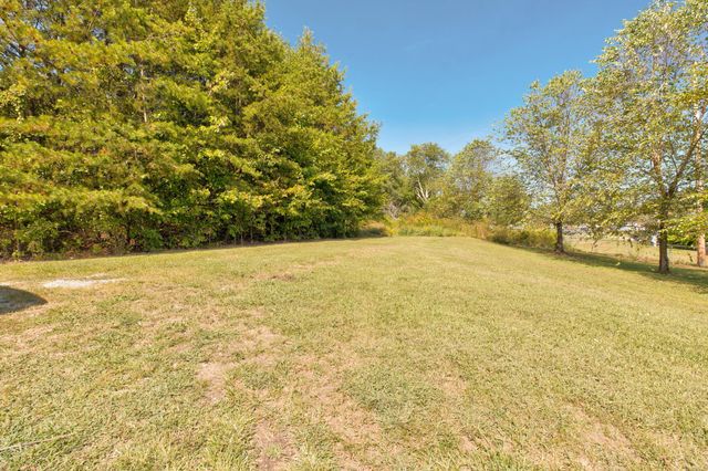 919 Town Branch, Jeffersonville, KY 40337