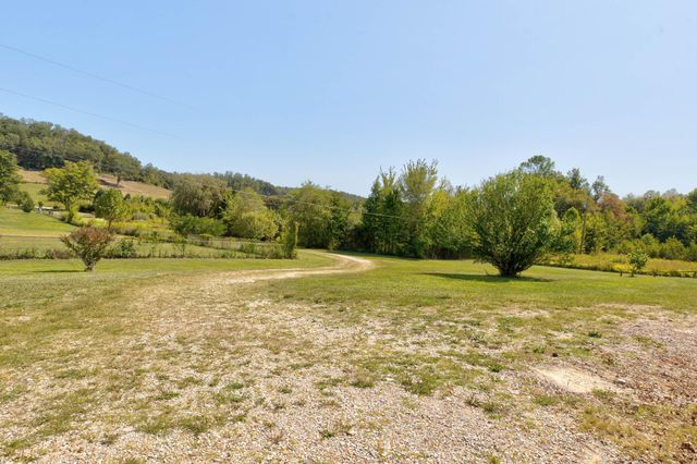 919 Town Branch, Jeffersonville, KY 40337