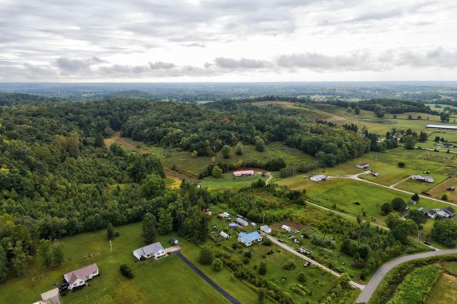 919 Town Branch, Jeffersonville, KY 40337