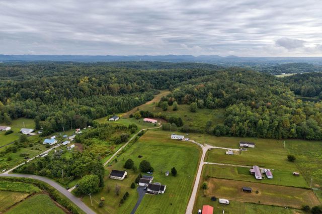 919 Town Branch, Jeffersonville, KY 40337