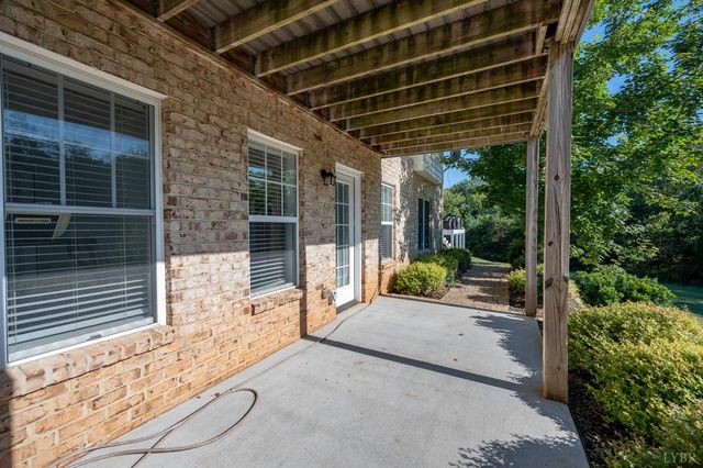 1175 Helmsdale Drive, Forest, VA 24551