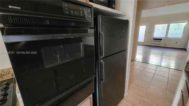 1050 Pennsylvania Ave 11, Miami Beach, FL 33139