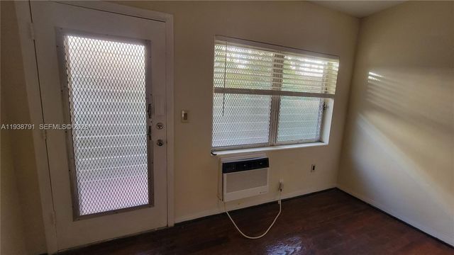 1050 Pennsylvania Ave 11, Miami Beach, FL 33139