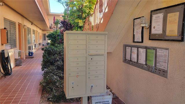 1050 Pennsylvania Ave 11, Miami Beach, FL 33139